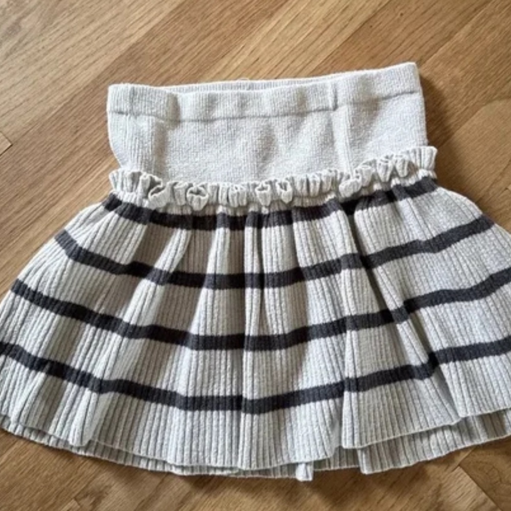 H &M girls skirt